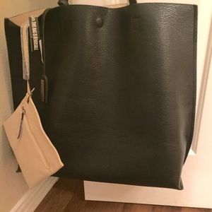 Oversized Reversible Tote Bag (Black/Cream)