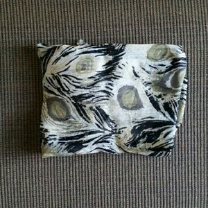Peacock feather scarf