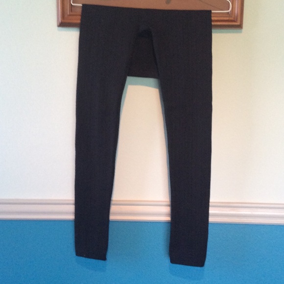 Black Francesca's leggings