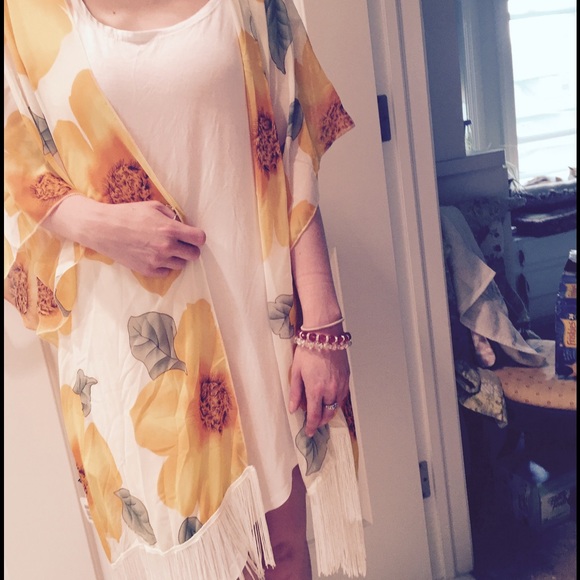 NWT Sheer Sunflower Kimono w/ Fringe