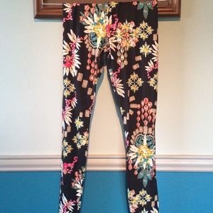 Xhilararation Jewel Leggings
