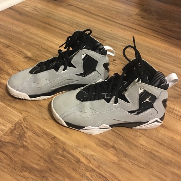 Jordan 6 boy shoes 5.5 - Picture 1 of 4