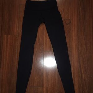 Wunder under lululemon yoga pants