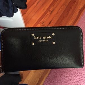 Kate Spade large black Wellesley zip around wallet