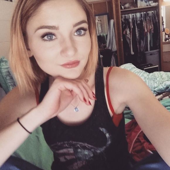 Meet your Posher, Riley - Picture 1 of 1