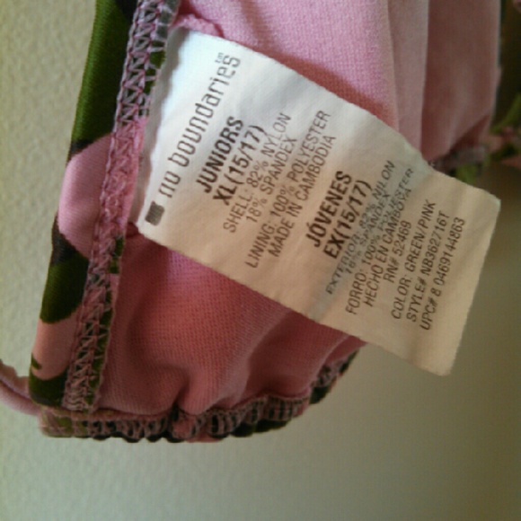 *SOLD* No Boundaries Camouflage String Bikini Top - Picture 3 of 4