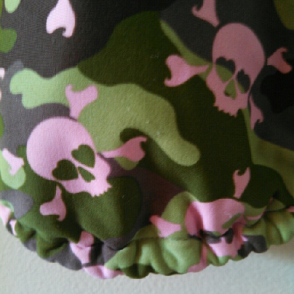 *SOLD* No Boundaries Camouflage String Bikini Top - Picture 4 of 4