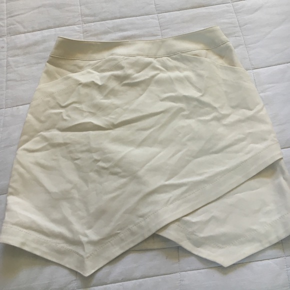 White skort