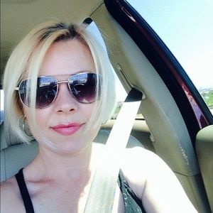 Meet your Posher, Alessandra