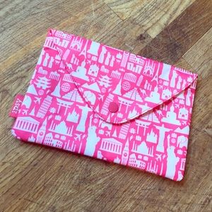 Pink Ipsy Makeup Bag