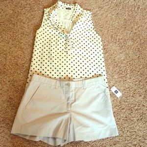 Gap Chino Shorts! Light stone grey, size 8! NWT