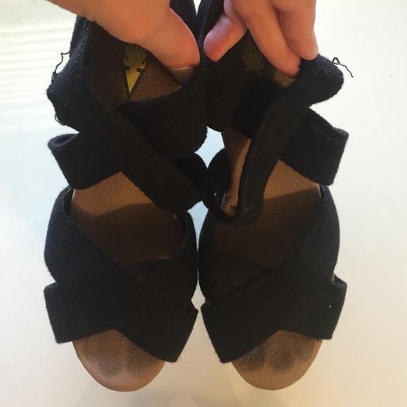 Volatile Shoes - Strappy black wedges 7