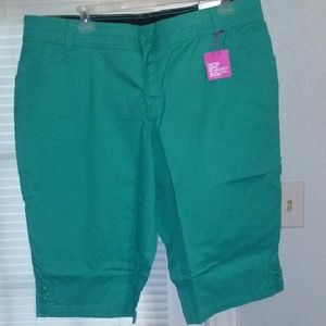 Lane Bryant teal capri