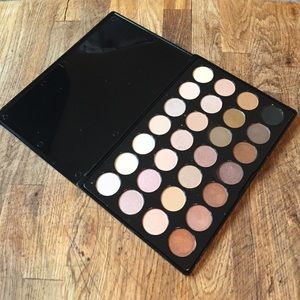 All About Eyes Neutral Eyeshadow Palette