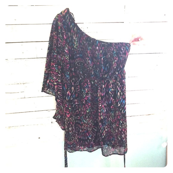 One shoulder SM peacock print dress.