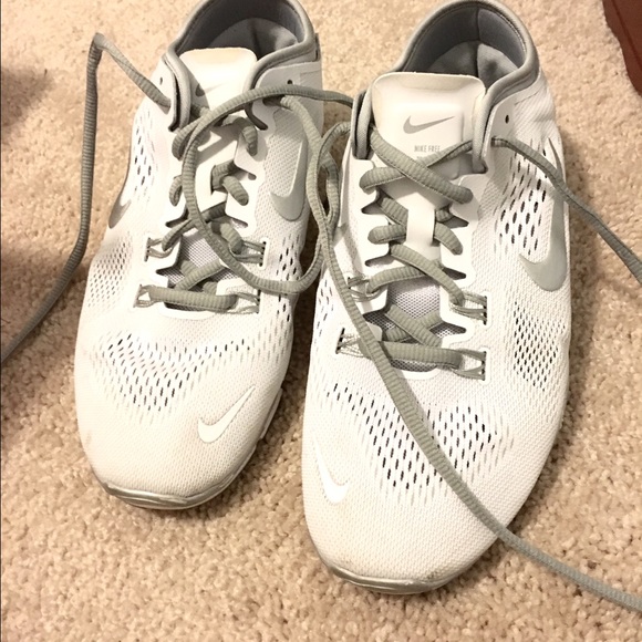 Nike Women's Free Trainer 5.0 Running Shoe