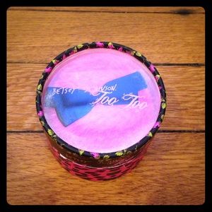 Betsey Johnson Too Too Shimmer Powder
