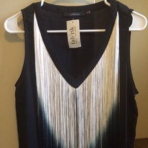 Fabrik fringe top with tags