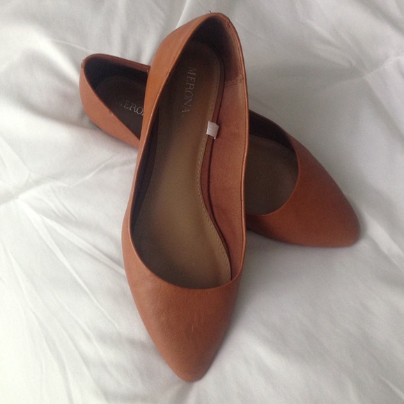 Tan merona  pointed toe flats size 7