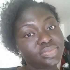 Meet your Posher, Adwoa
