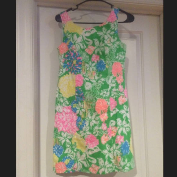 Lilly Pulitzer hibiscus stroll Cathy shift 00