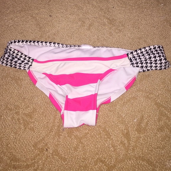 Bathing suit bottoms