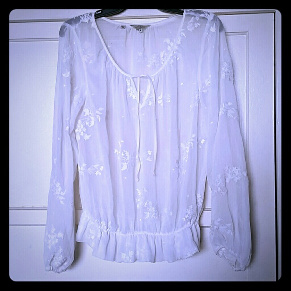 White Guess peasant top