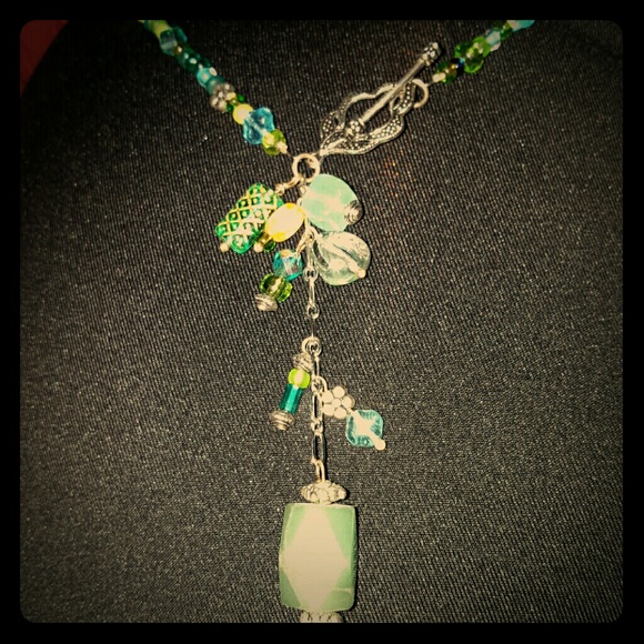 Green Handmade Necklace - Picture 1 of 4