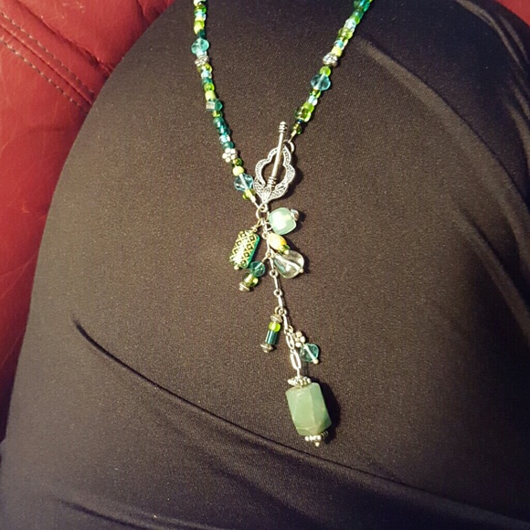 Green Handmade Necklace - Picture 2 of 4