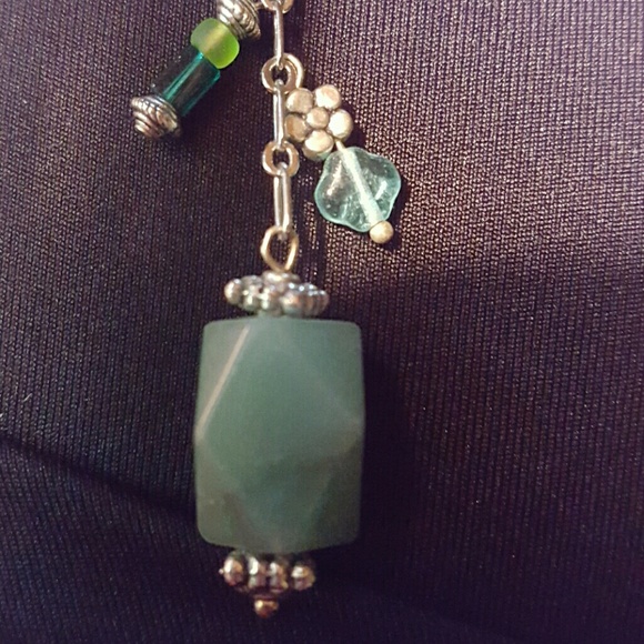 Green Handmade Necklace - Picture 4 of 4