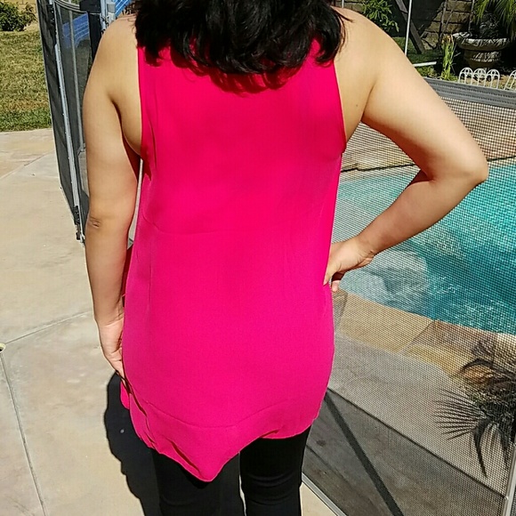 Pink sleeveless top. - Picture 2 of 2