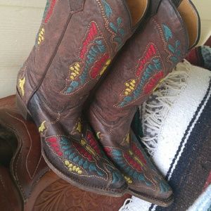 Corral Cowgirl Cowboy boots