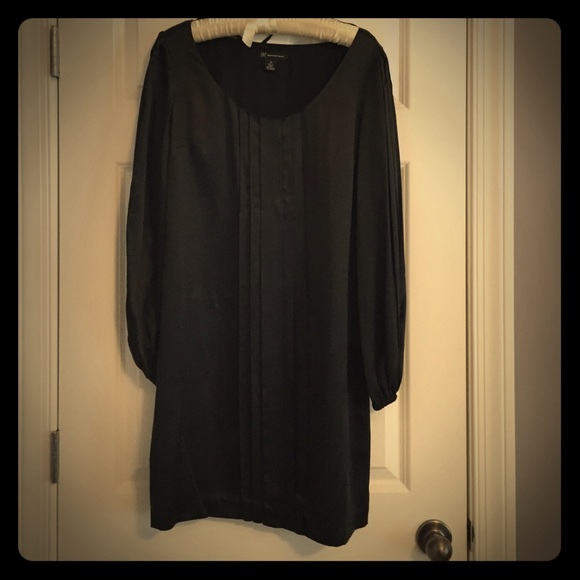 Black PuffySleeve Dress