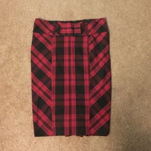 Plaid pencil skirt