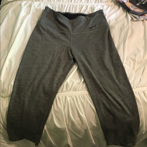 Nike Leggings - Picture 1 of 2