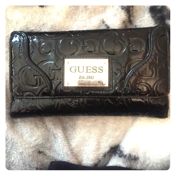 Guess Wallet