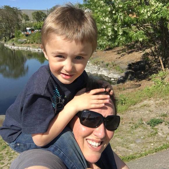 Meet your Posher, Debbie - Picture 1 of 1