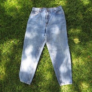 ⭐️PRICE FIRM⭐️Vintage High Waisted Mom Jeans !! 😍