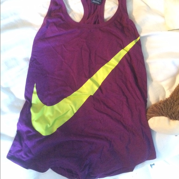 nike tanktop!