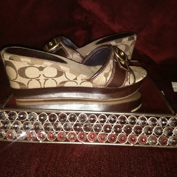 Coach Sandals - Picture 2 of 4