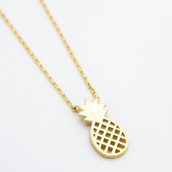 ⭐️ONELEFT⭐️Gold Pineapple Necklace - Picture 2 of 4