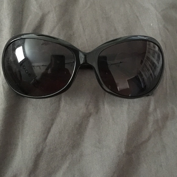 Elle Sunglasses