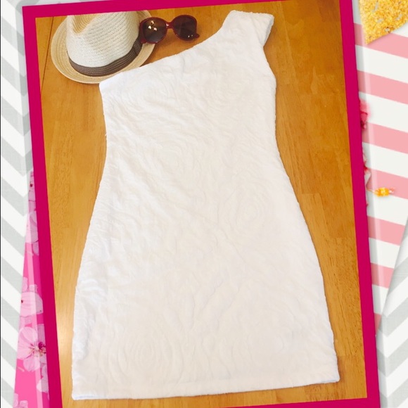 ❌SOLD❌Forever 21 white dress • one shoulder ($10)