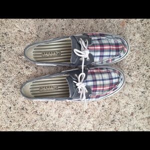 Sperry slip-ons size 8, plaid