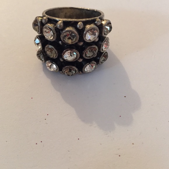 Silver ring - Picture 2 of 3