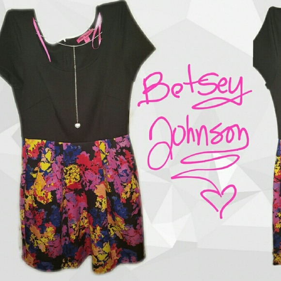 🌸*Betsey Johnson* women's multicolor floral dress