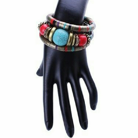 Stretch Bangle Torquise, beautifully beaded look - Picture 2 of 3