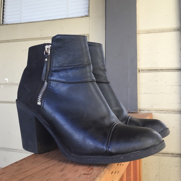 H&M Divided Black Booties