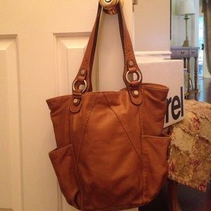 Gorgeous camel purse