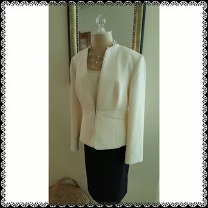 💐Tahari Arthur S Levine 3-Piece Suit💐